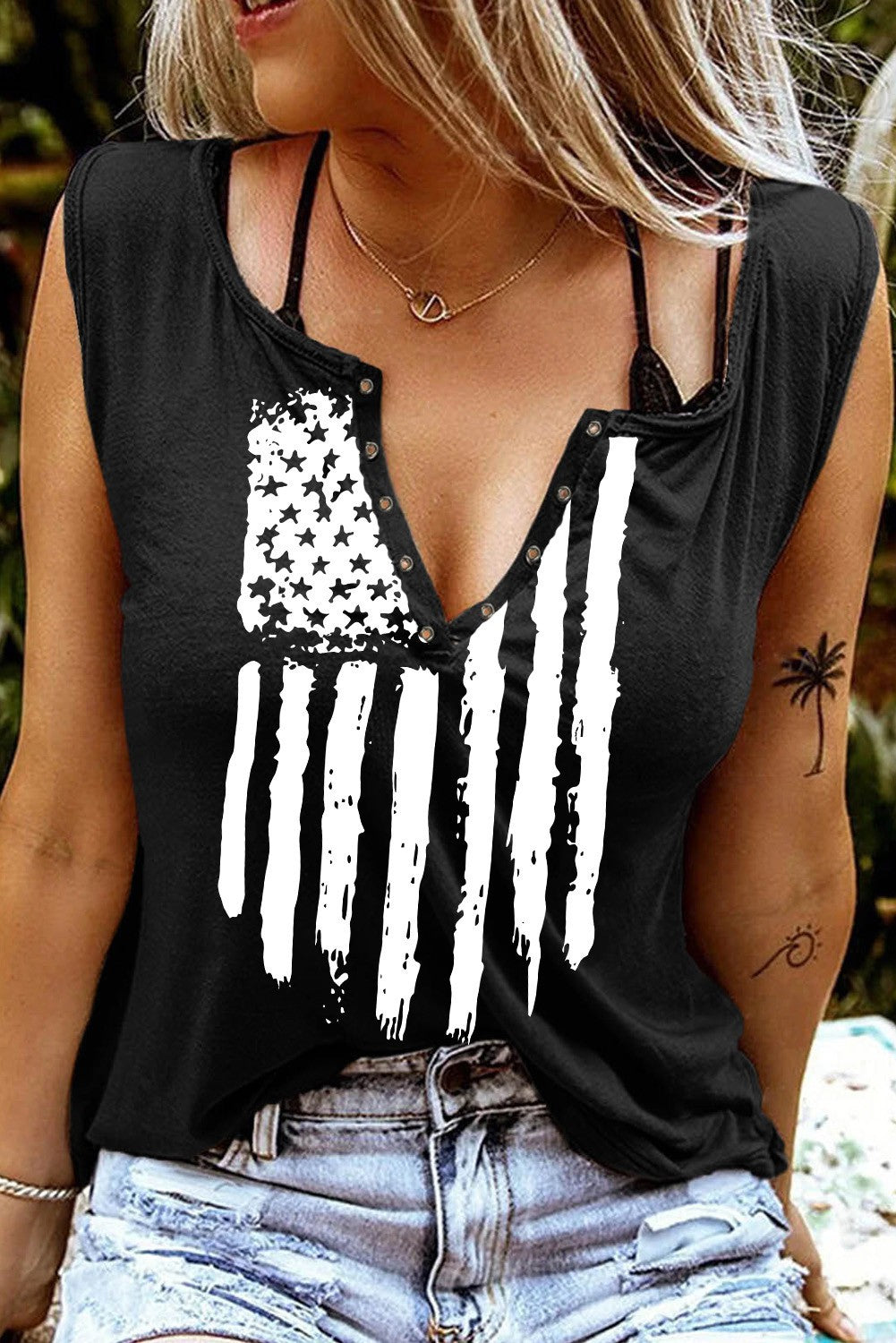 Black American Flag Sleeveless V Neck T Shirt 5/2/23 6129