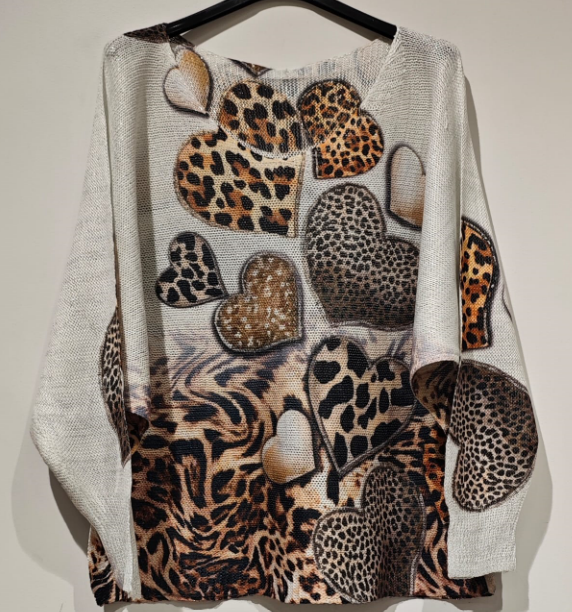 Italian Beige Hearts V-Neck Knit Printed Sweater