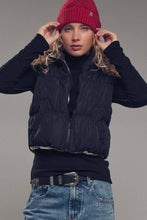 Black Reversible Cropped Puffer Urban Daizy Vest