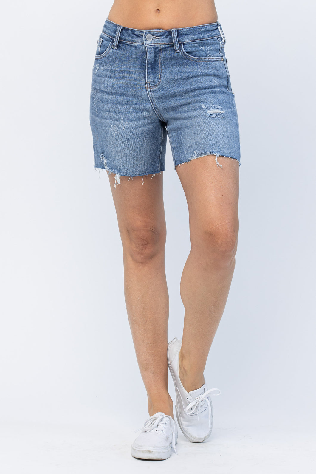 Medium Hi Waist Embroidered Pocket Cut Off Judy Blue Shorts 12/13/22 4994