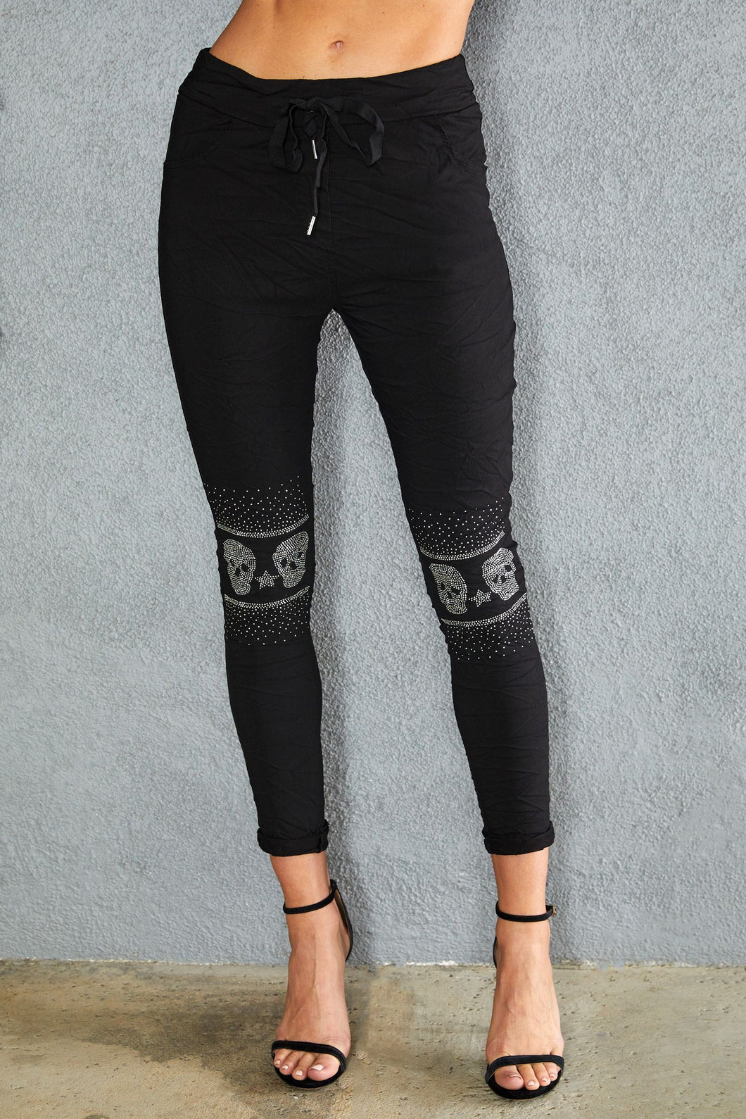 Black Rhinestone Skull Venti 6 Crinkle Joggers 4/4/23 5897