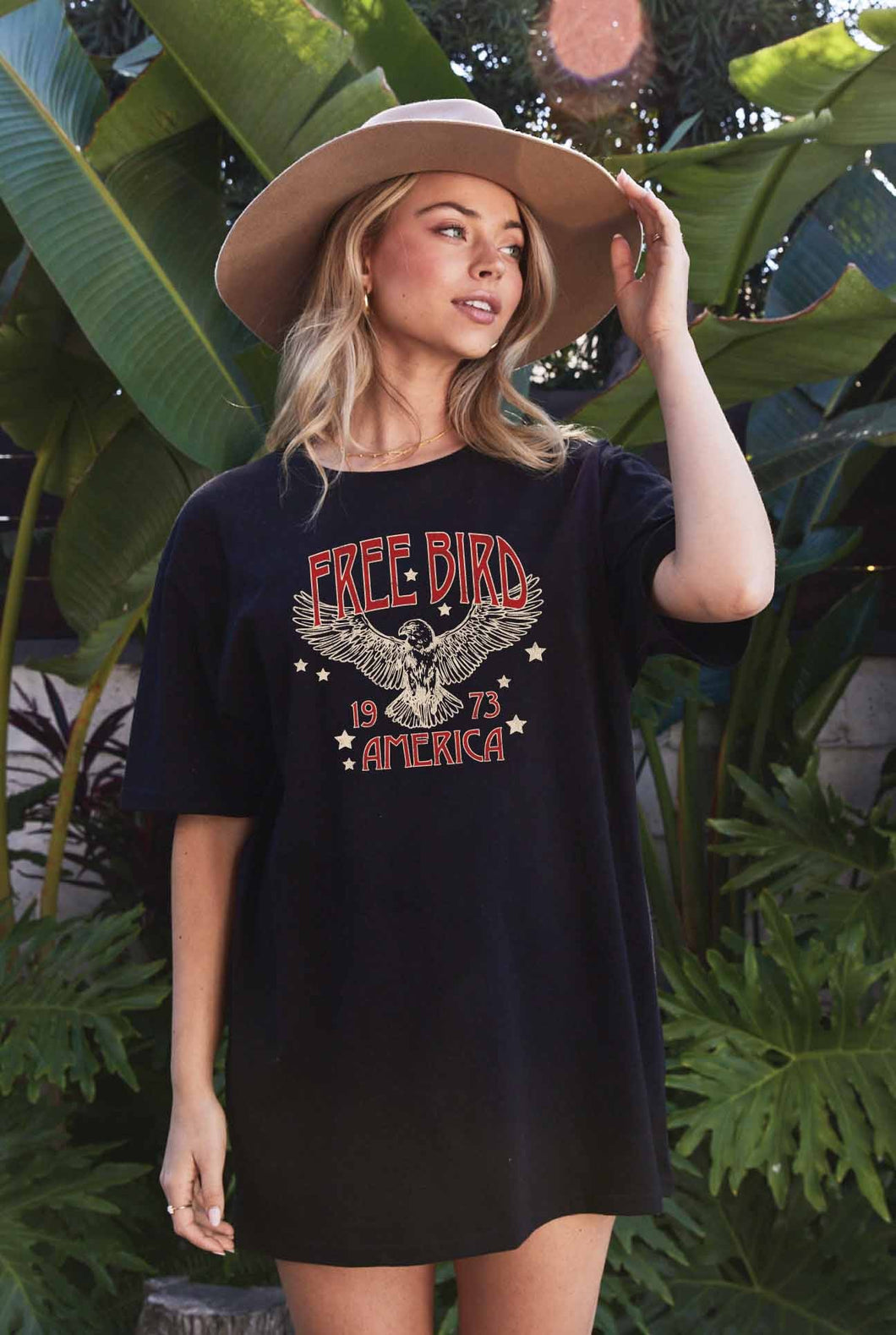 Black Free Bird America Graphic Relaxed Oat Oversized Top 3/6/23 5737