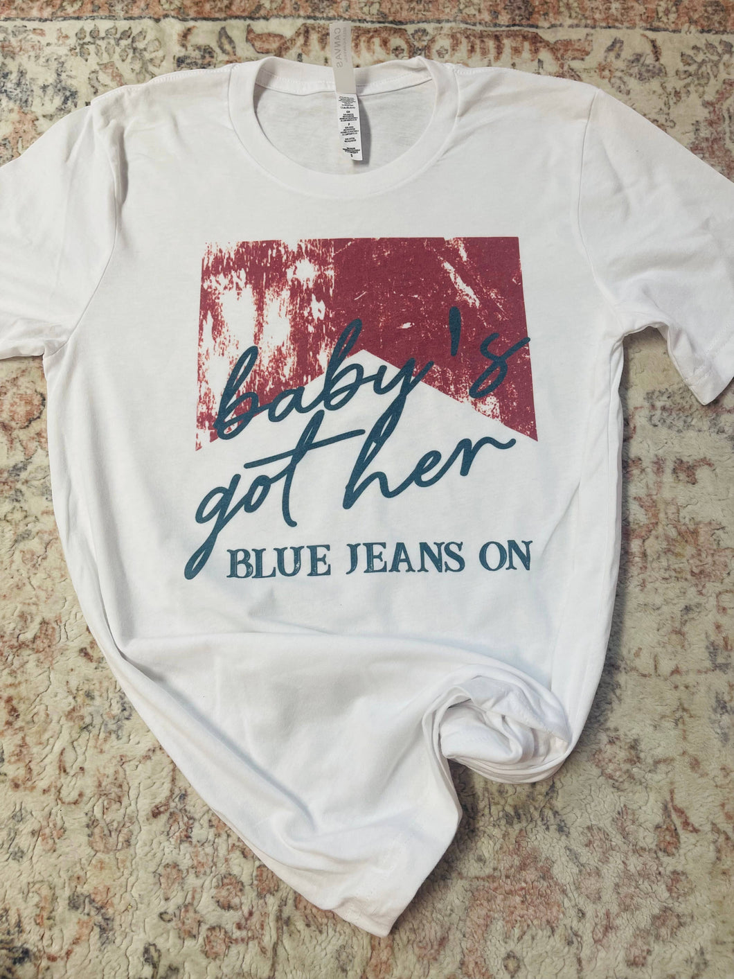 White Baby got her blue jeans on Short Sleeve Tee