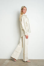 IT3269 Metallic Foil Long Sleeve Button Down Shirt: Silver / L