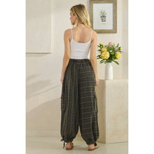 Black Washed 3D Pocket Flower Wide Leg Oli+Hali Pants
