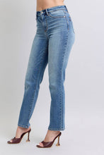 Medium Vintage Wash Thermal Straight Judy Blue Jeans