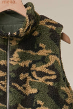 Green Reversible Lined Puffer Vest with Zip Front