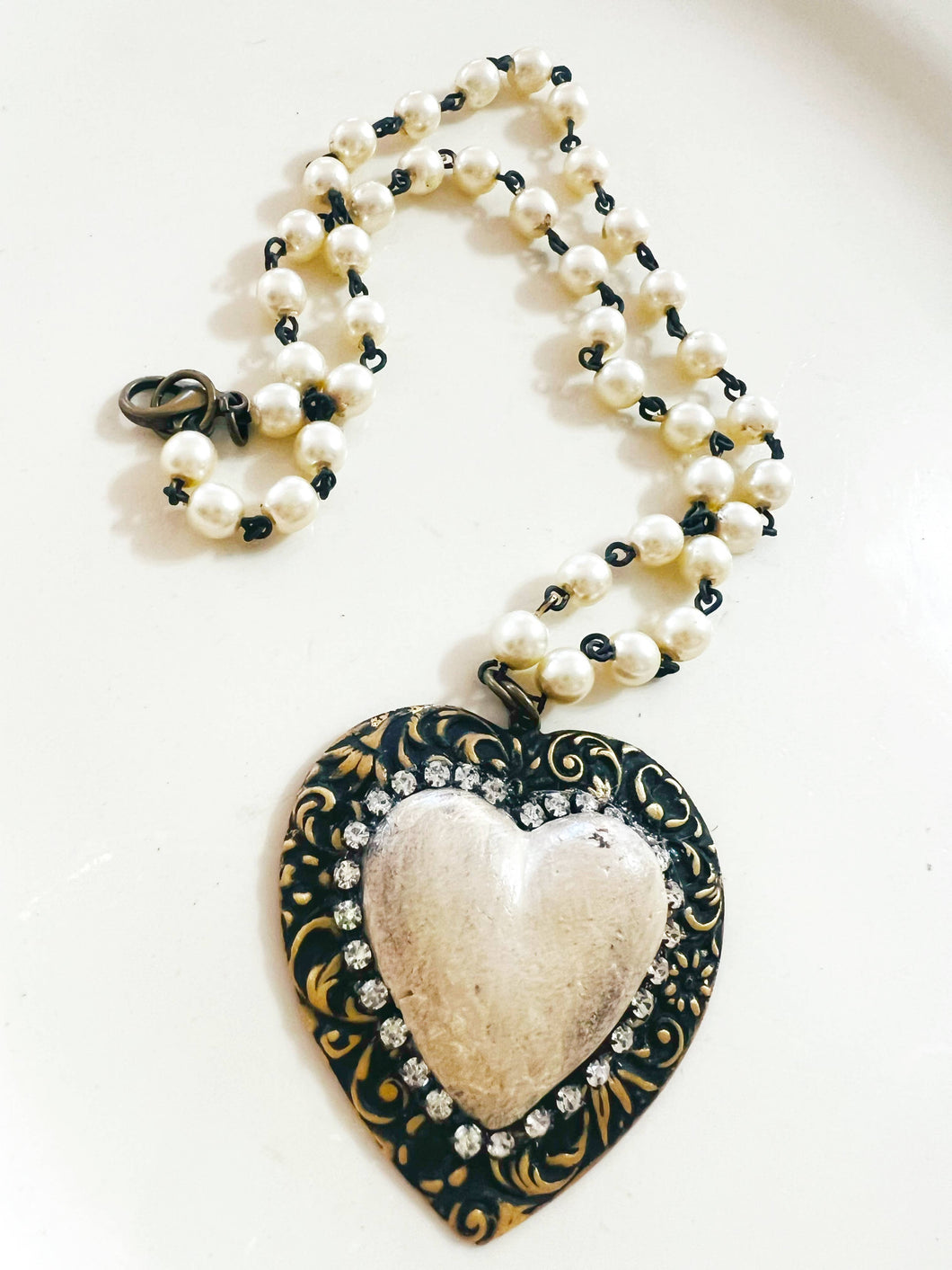 Whitewash Neutral Clay Heart Filigree Necklace