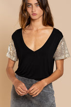 Black Sequin Short Sleeve Low V Neck Casual Knit POL Tee 6/19/23 6467