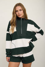 WIDE STRIPE HALF ZIP LONG SLEEVE KNIT TOP : HUNTER GREEN