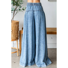 Denim Washed Pintuck Wide Leg Oli+Hali Pants