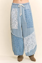 DP60048-STRIPED DENIM LACE BLOOMERS: Light Denim / S-M-L(2-2-2)