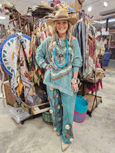 Love Ribbon Rose Rare Bird Pants