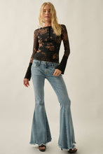 Black Floral-Print Mesh Raglan-Sleeve Split-Cuff Henley Top