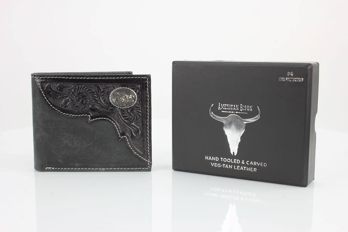 Black Oil Pull Up Wallet Kneeling Cowboy Concho