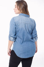 Medium Denim Plus Size Chambray Button Down Shirt 10/23/23 7231