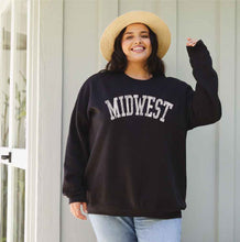 Black Midwest Graphic Fleece Oat Pullover 8/30/23 6961