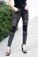 Black Eyelet Knee Patch Distressed Denim Venti Crinkle Pants 8/10/23 6821