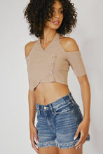 Medium High Rise Fray Hem Kancan Shorts 5/1/23 6124