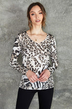 White Leopard Zebra Light Knit Venti Top 11/22/23 7608