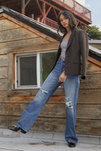 Medium Ultra High Rise 90's Wide Leg Flare Kancan Jeans 8/4/23 6790