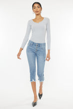 Medium Mid Rise Kancan Capris 5/1/23 6123