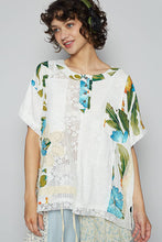 Aqua POL Round neck short sleeve floral knit rib top