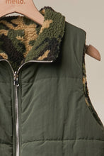 Green Reversible Lined Puffer Vest with Zip Front