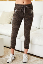 Mocha Animal Print Venti Crinkle Joggers 7/7/23 6622