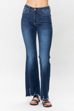 Dark Mid Rise Non Distressed Hem Bootcut Judy Blue Jeans 8/18/23 6910