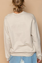 Sand Smiley Face Floarl Crew POL Pullover 12/4/23 7675