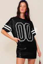Black Sequin Game Day Oversized Top 8/17/23 6905