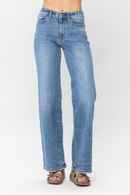 Medium Mid Rise Vintage Wash Wide Leg Judy Blue Jeans 8/18/23 6909