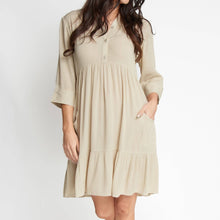 Parchment Rayanne 3/4 Sleeve V-Neck Mid-Length Tiered Dress