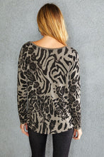 Black Grey Dream Sequin Animal Print Long Sleeve Venti Shirt 9/14/23 7053