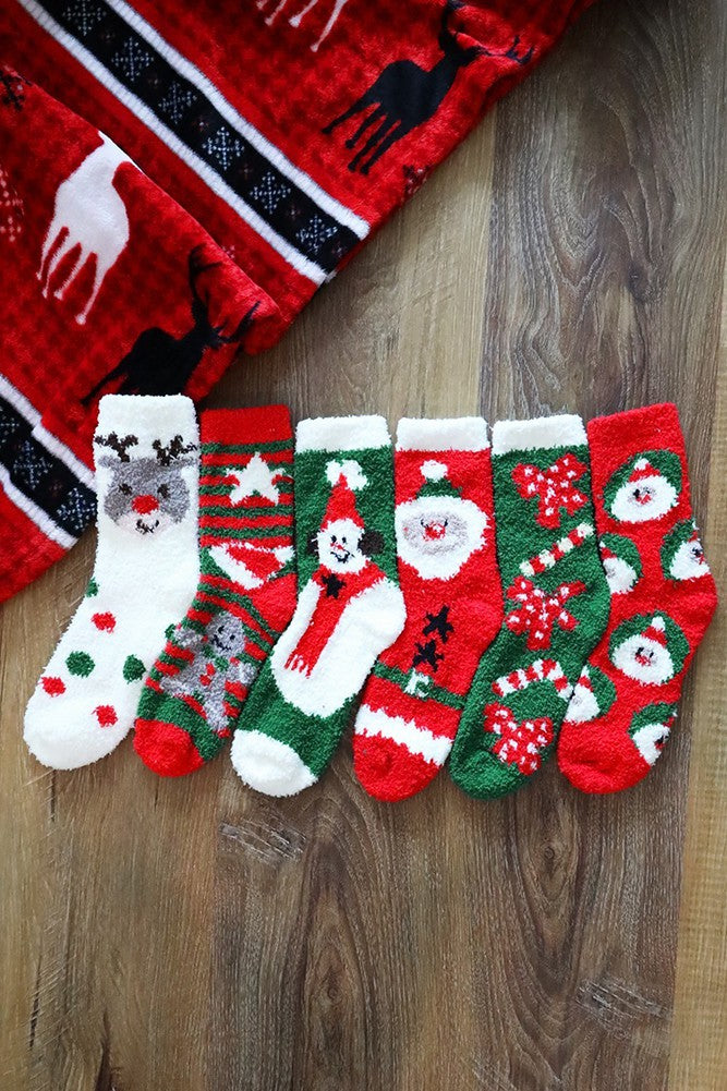 Christmas Fuzzy Socks 11/24/23 7637