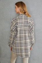 Beige Plaid Oversized Venti 6 Flannel 10/12/23 7195