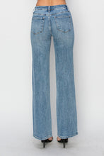 Medium Mid Rise Straight Risen Jeans 6/24/25 9987