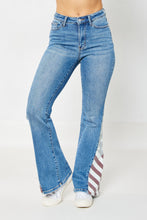 Medium American Flag Flare Judy Blue Jeans 6/23/25 9984