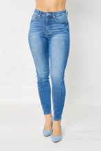 Medium High Waist Tummy Control Classic Skinny Judy Blue Jeans 7/16/24 8752