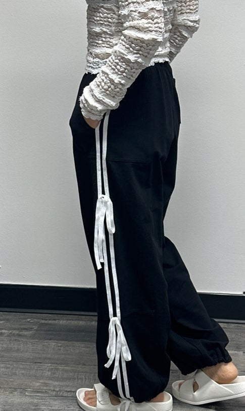 Black White Side Stripe Joggers 7/17/25 9996