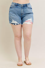 Medium High Waist American Flag Fray Hem Judy Blue Shorts 4/17/25 9756