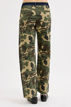 Camo Slouchy Wide Straight Risen Pants 2/2/26 1248