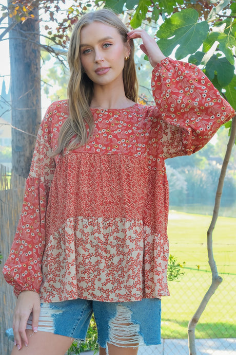 Red Floral Bubble Sleeve Top 8/19/25 1121