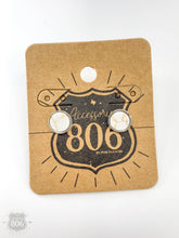Round post earring: Red