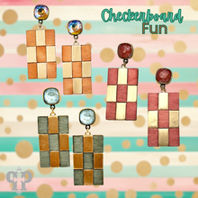 Checkerboard earring: Brown