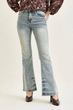 Medium Mid Rise Tinted Pin Tack Detail Flare Judy Blue Jeans