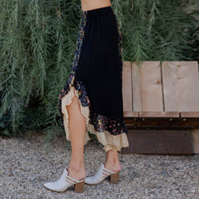 Black Bohoemia Mid-Length Skirt with Rayon Print