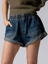 Camo Spring Elastic Waist Cuffed Print Urban Daizy Shorts