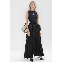 X9932CP Ruffle Cargo Wide-Leg Pants: BLACK / M